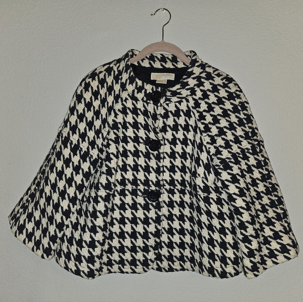 Stylish Black and White Houndstooth Women's Cropped Jacket, 3/4 Sleeves, Size M